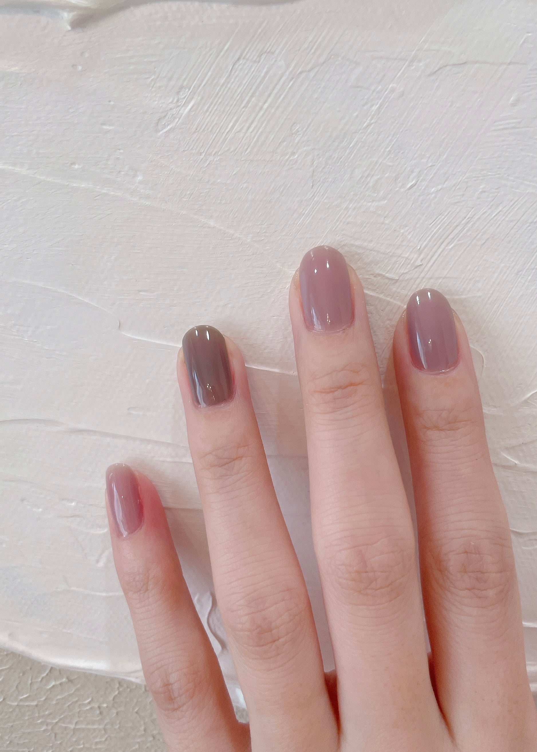 〔 カームグレージュネイル 〕