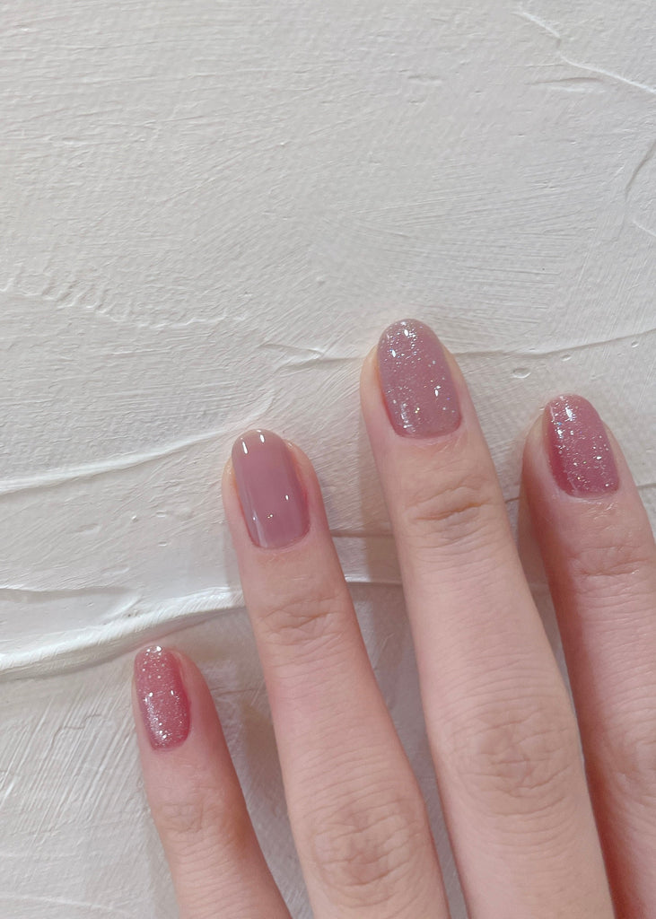 〔 コントラストペタルネイル 〕