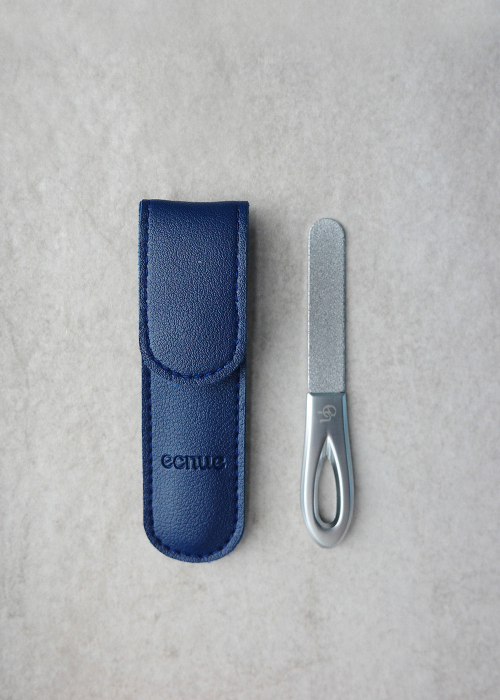 Portable nail file